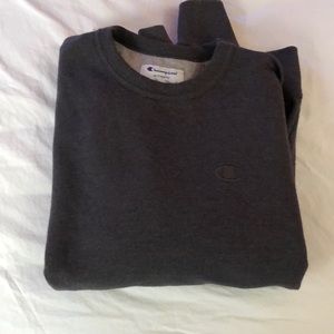 Grey champion pullover